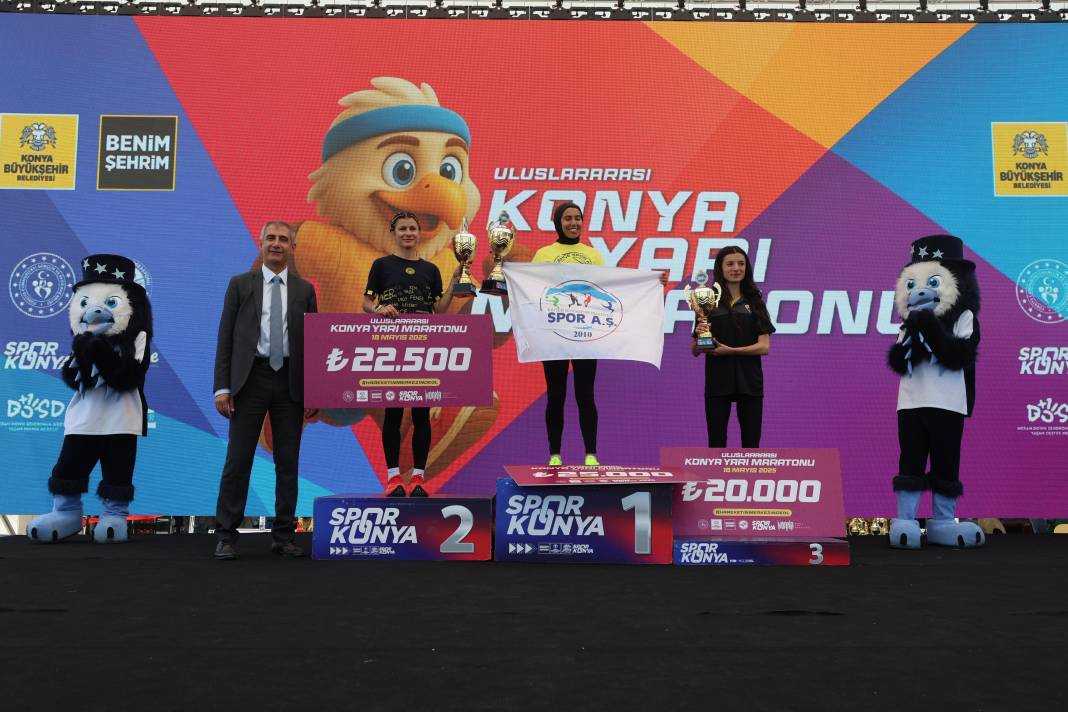 4'üncü Uluslararası Konya Yarı Maratonu nefes kesti 14